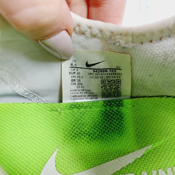 Nike Cream Silver Athleisure Training Lace Up Running Sneakers A239 - Picture 12 of 13